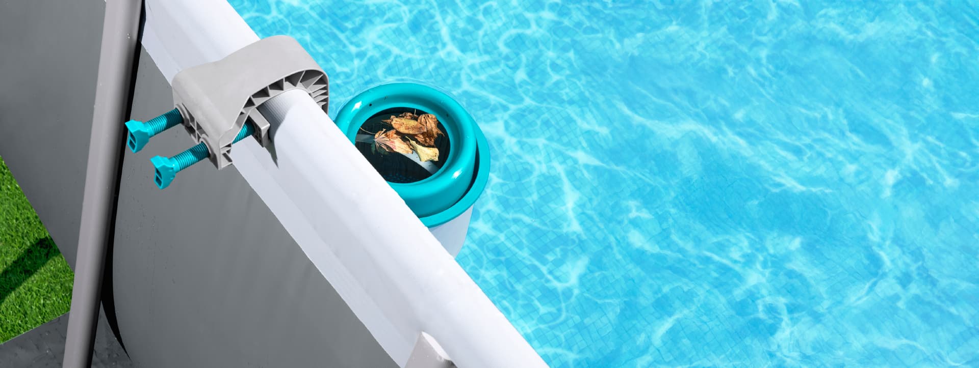 Pulizia della piscina dopo l’inverno