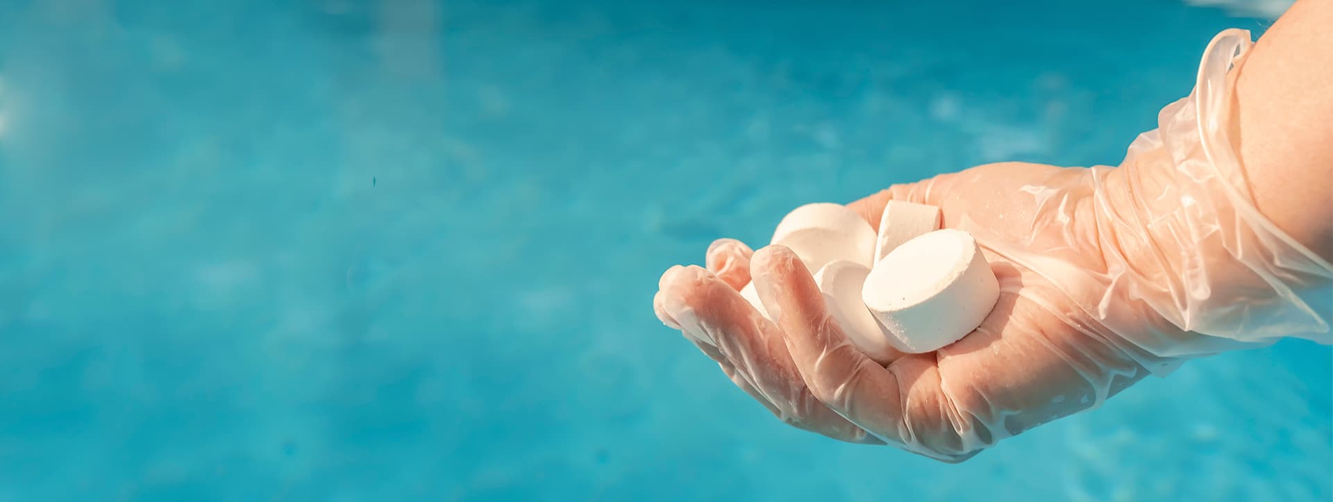 A cosa serve il cloro in piscina e come si usa