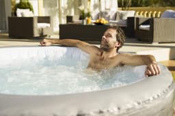 Idromassaggi gonfiabili Lay-Z-Spa Idromassaggio gonfiabile Lay-Z-Spa Budapest AirJet 4-6 persone Bestway 3