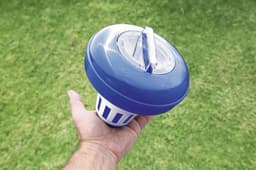 Trattamento chimico dell'acqua Dosatore chimico galleggiante da 16,5 cm Bestway 2