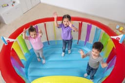 Giochi gonfiabili per bambini Castello gonfiabile Bouncetopia Fisher-Price Bestway 3