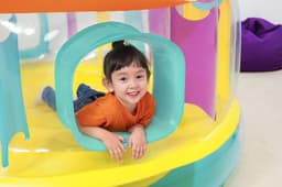 Giochi gonfiabili per bambini Salterello gonfiabile BounceJam da 180x86 cm Bestway 3