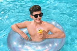 Gonfiabili mare per adulti Ciambella gonfiabile iridescente Bestway 5
