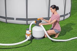 Accessori Piscine e Spa Pompa filtro a sabbia da 11.355 L/H Bestway 2