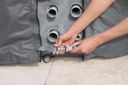 Coperture e Tappetini Copertura termica EnergySense per idromassaggi quadrati da 230x71 cm Bestway 3