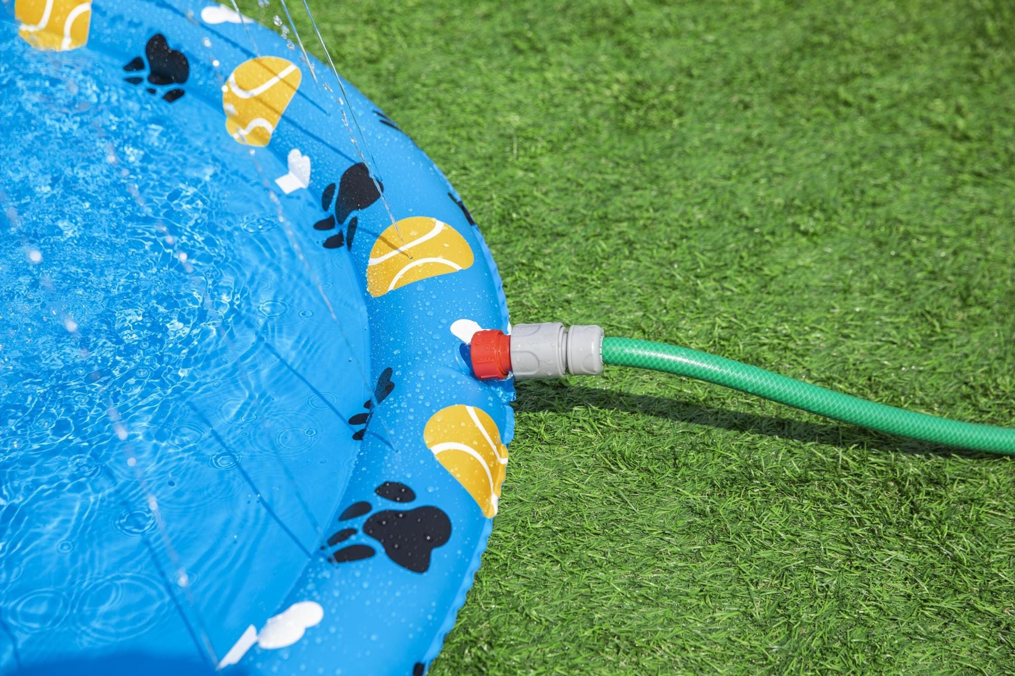 Giochi d'acqua per cani Tappetino refrigerante per cani Fetchin' Fun Bestway 6