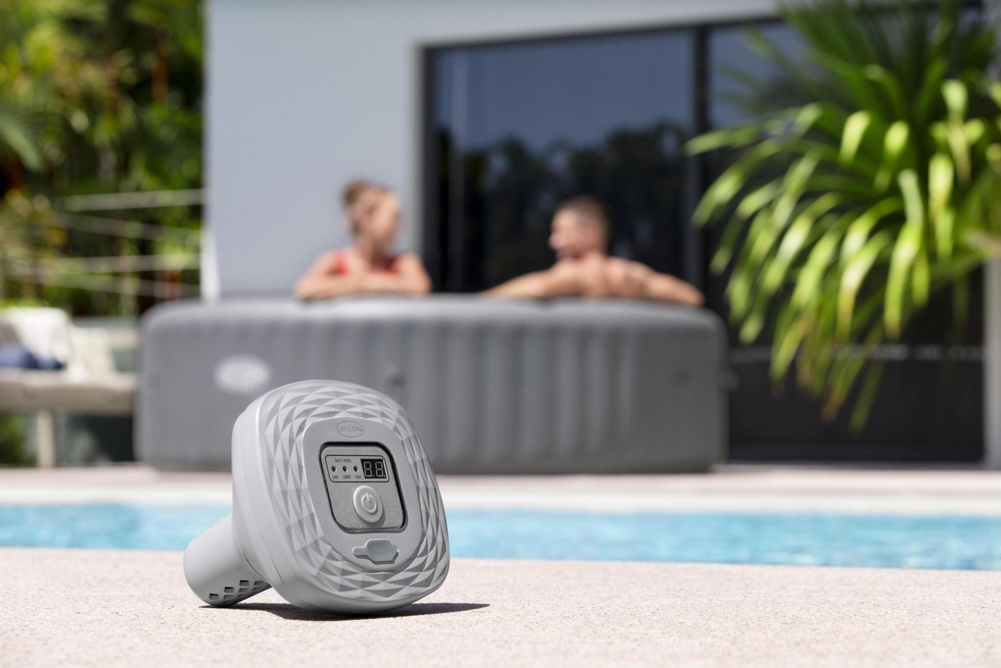 Trattamento chimico dell'acqua Cloratore al sale per idromassaggi gonfiabili Lay-Z-Spa Bestway 3