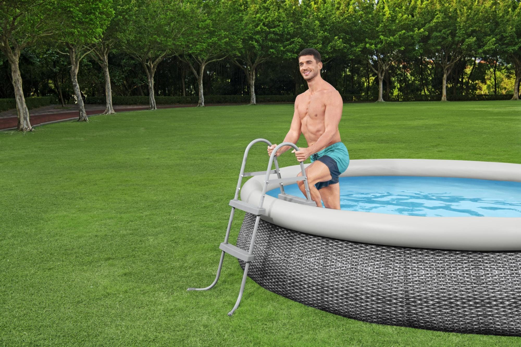 Accessori Piscine e Spa Scaletta per piscina da 84 cm Bestway 3