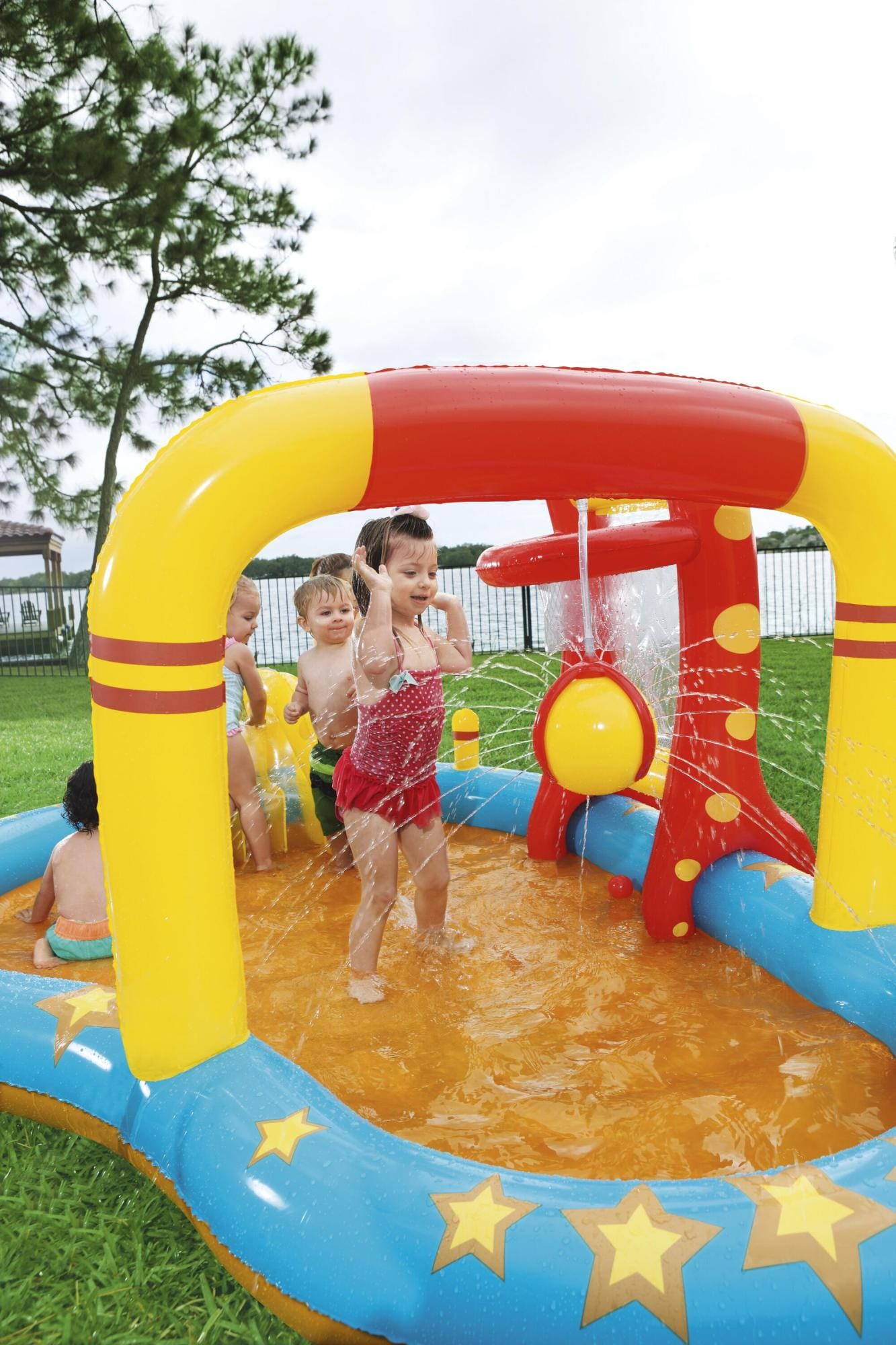 Giochi gonfiabili per bambini Playcenter gonfiabile Piccolo Campione Bestway 6
