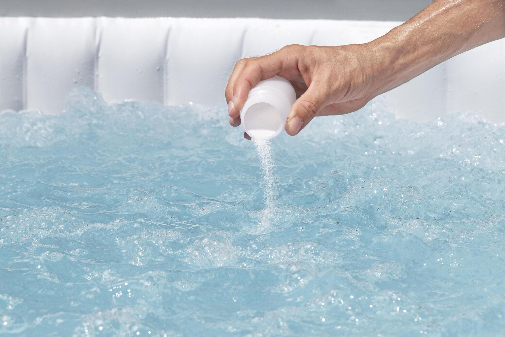 Trattamento chimico dell'acqua Cloratore al sale per idromassaggi gonfiabili Lay-Z-Spa Bestway 6