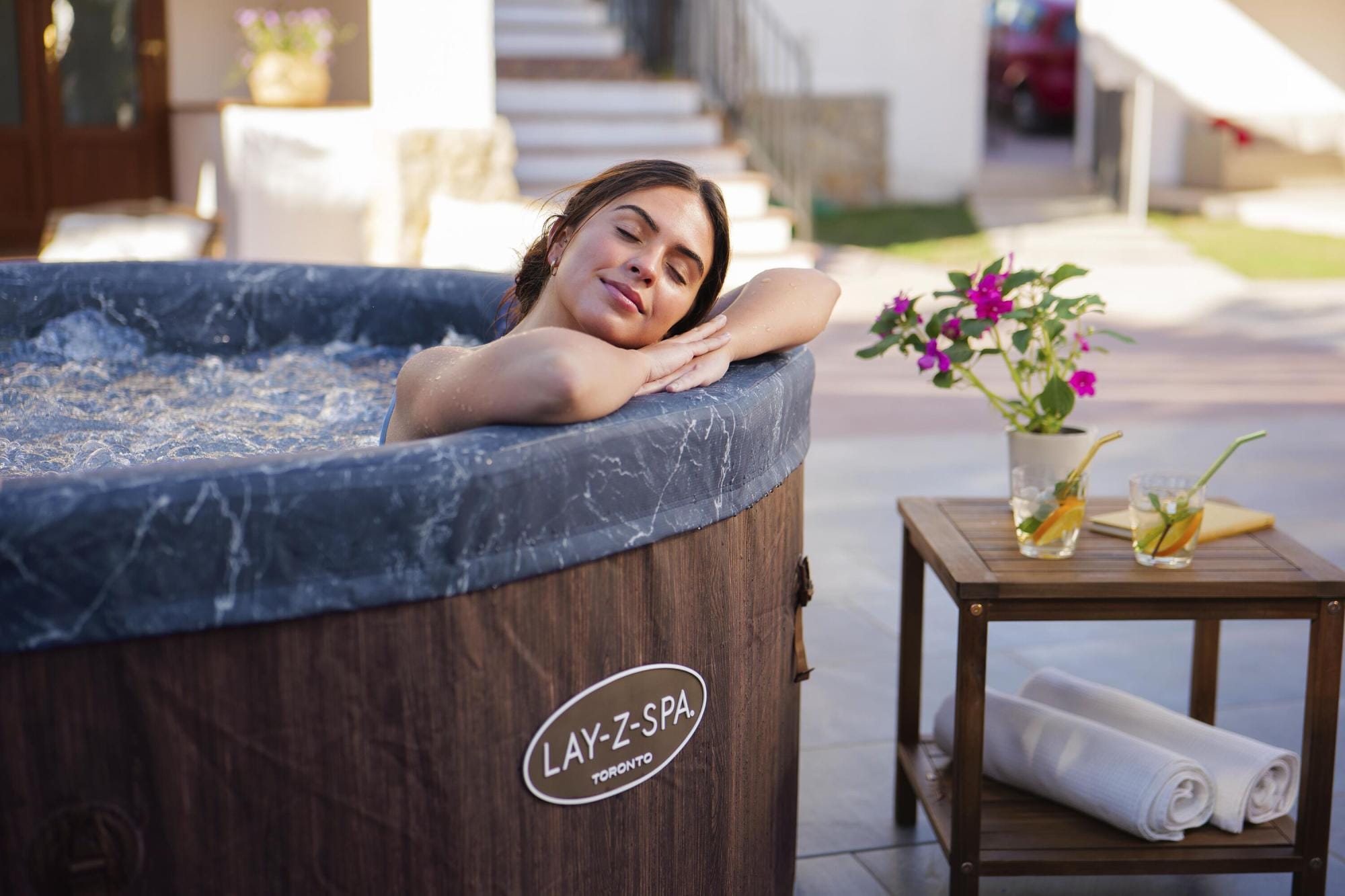 Idromassaggi gonfiabili Lay-Z-Spa Idromassaggio semirigido Lay-Z-Spa Toronto AirJet 5-7 persone Bestway 5