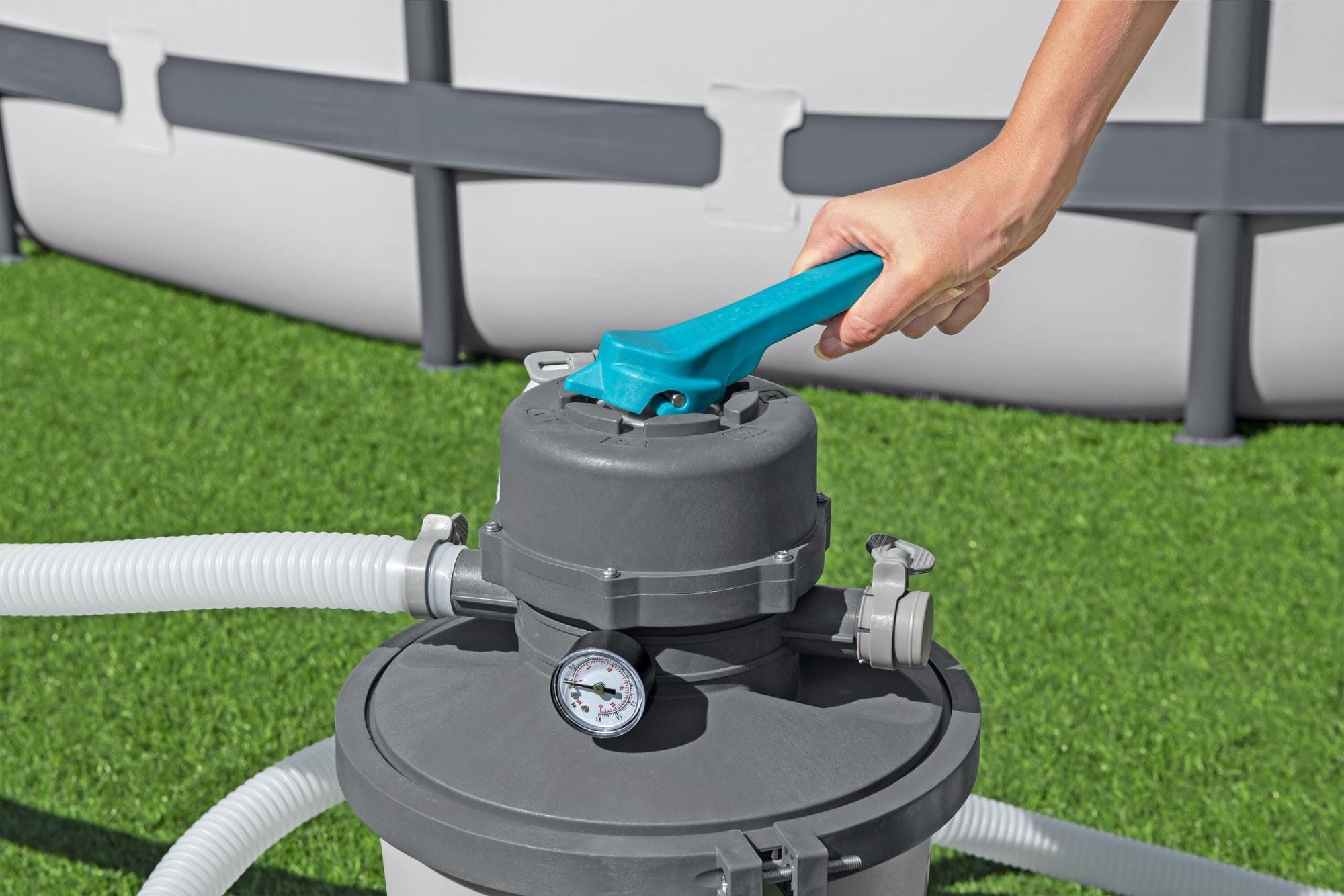 Accessori Piscine e Spa Pompa di filtraggio a sabbia da 3.596 L/h Bestway 1