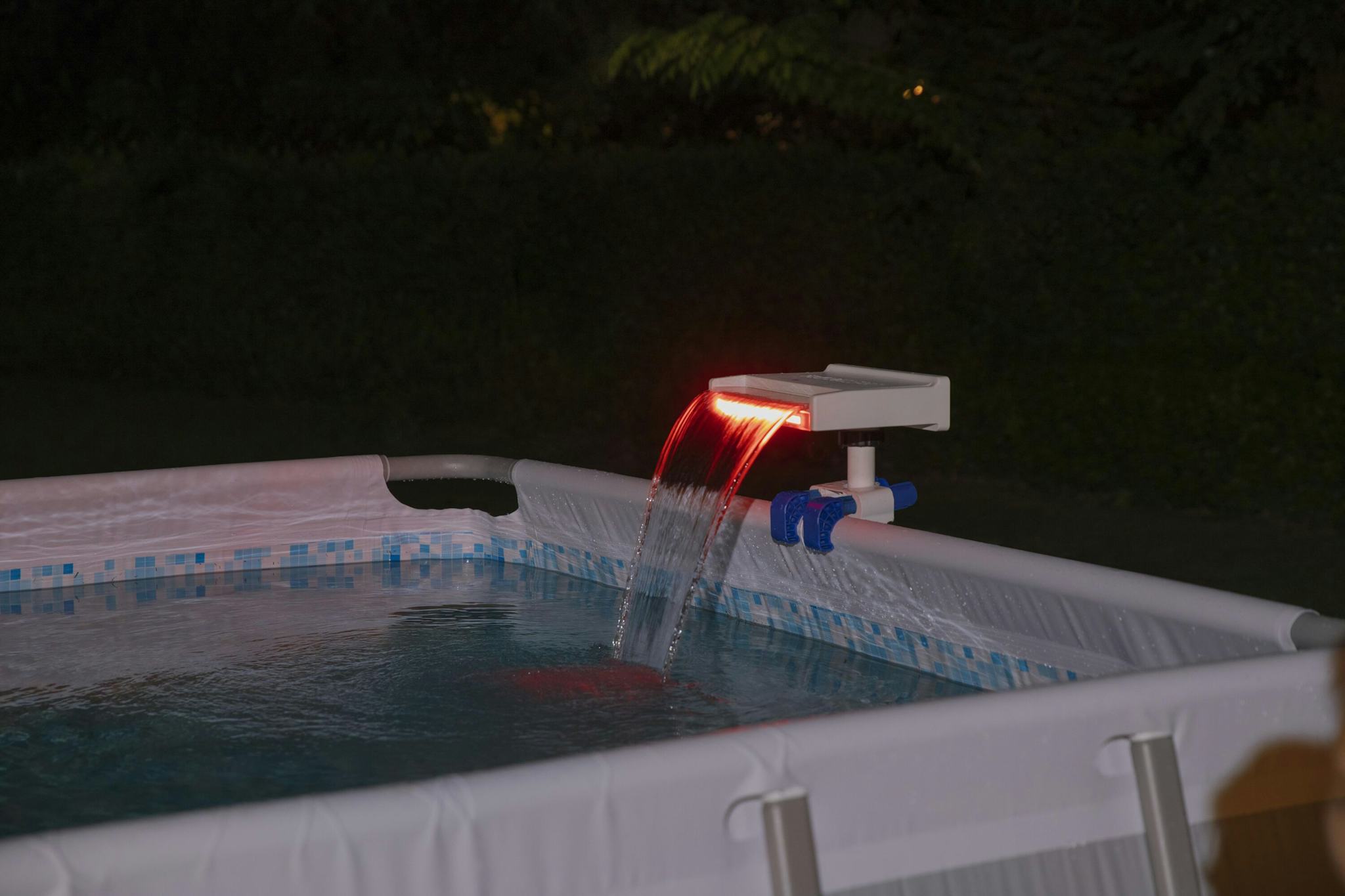 Accessori Piscine e Spa Cascata per piscina fuori terra con LED Bestway 4