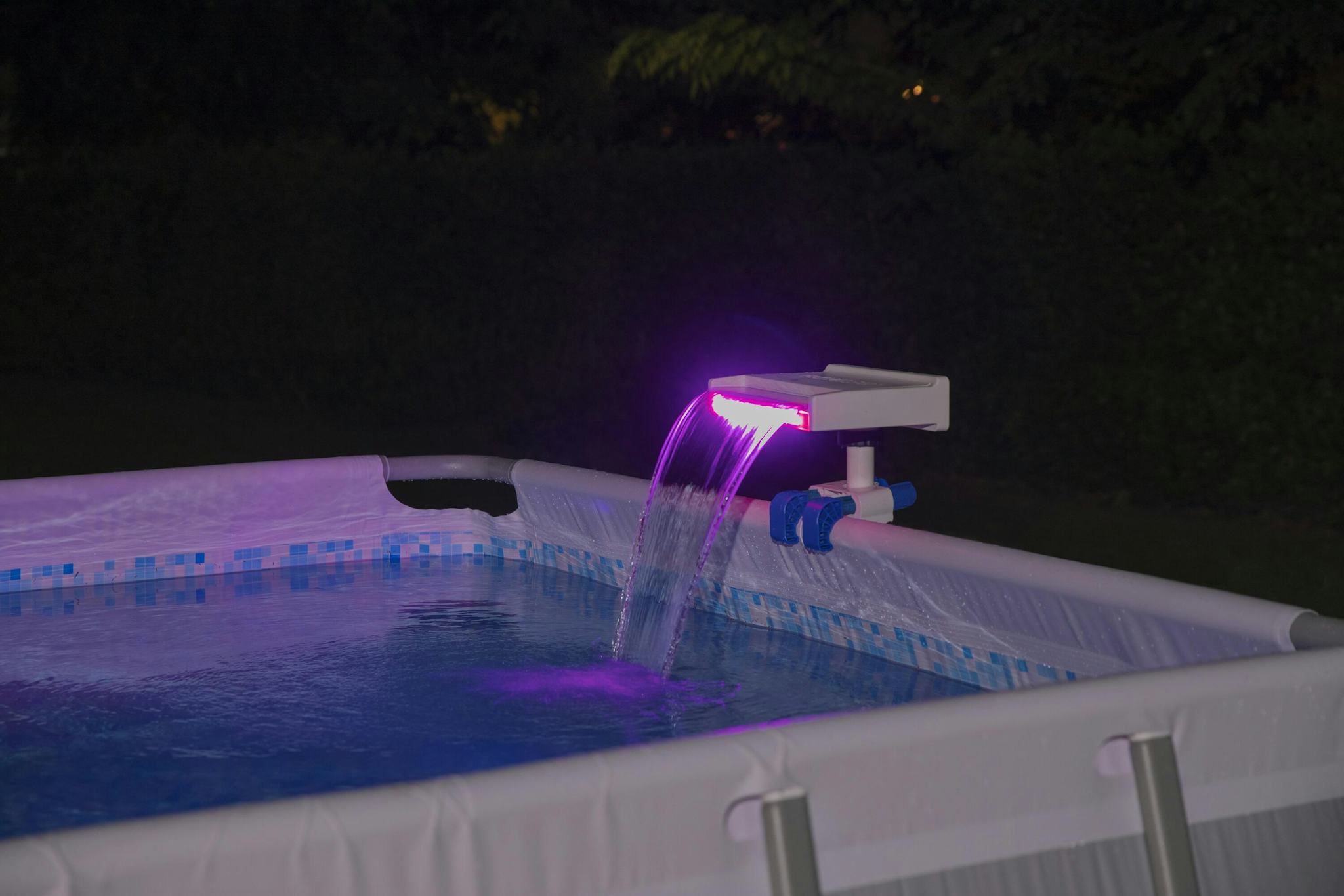 Accessori Piscine e Spa Cascata per piscina fuori terra con LED Bestway 3