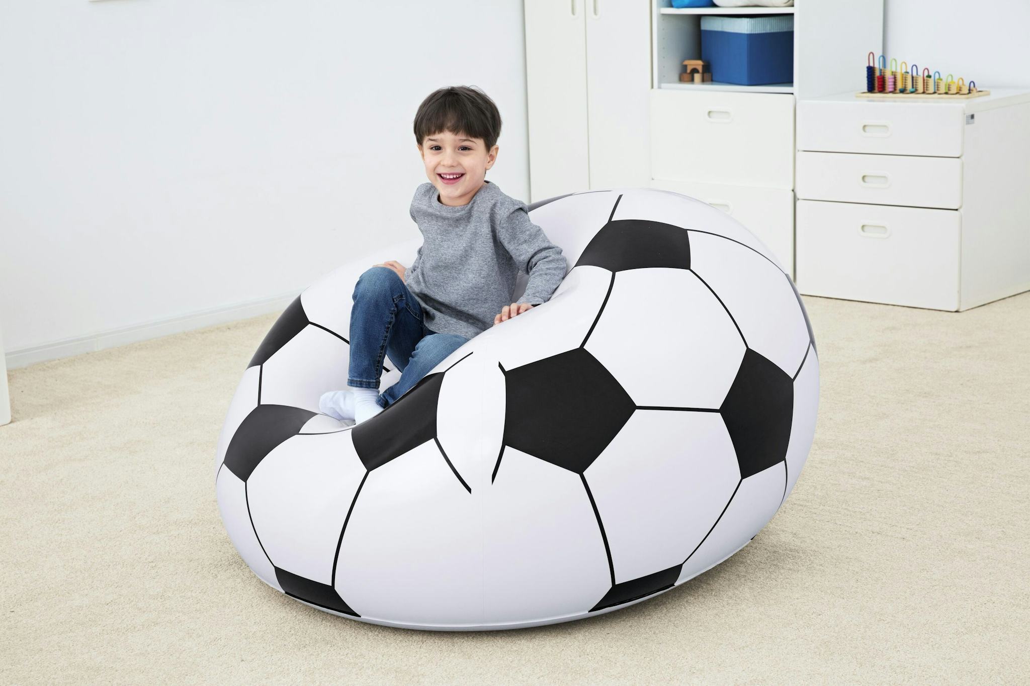 Giochi gonfiabili per bambini Poltrona pouf gonfiabile pallone da calcio Bestway 2